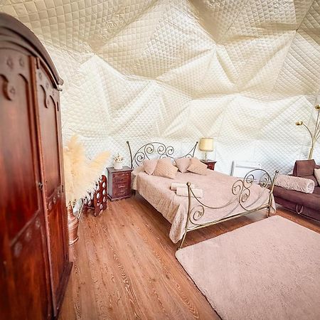 Glamping Pod Orlem Hotell Cedynia Exteriör bild