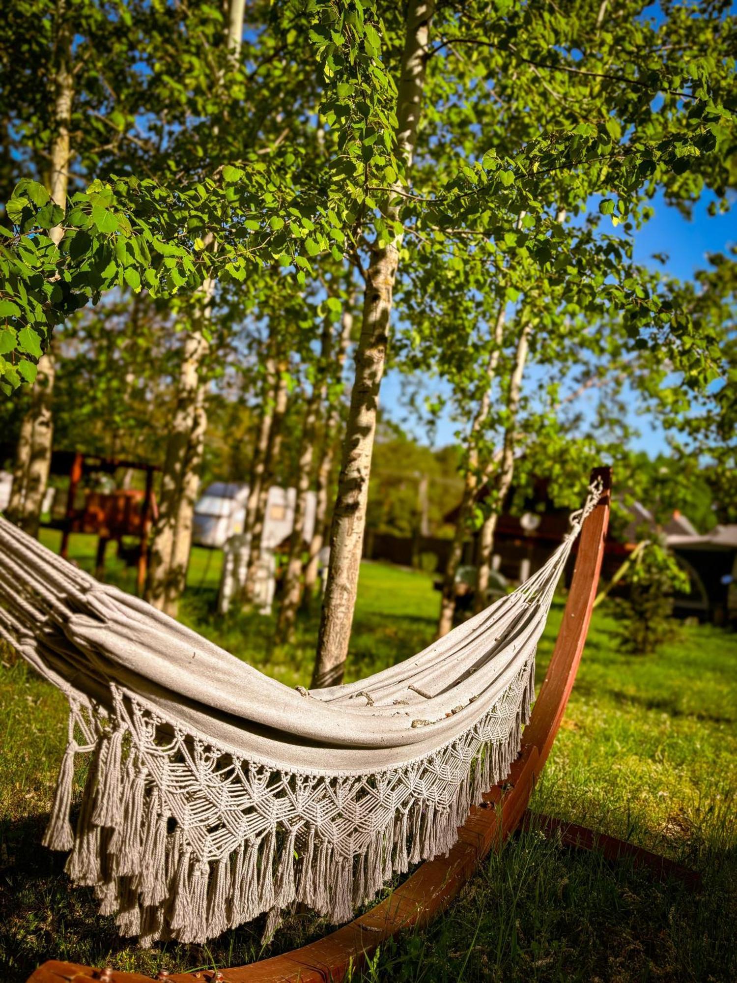 Glamping Pod Orlem Hotell Cedynia Exteriör bild